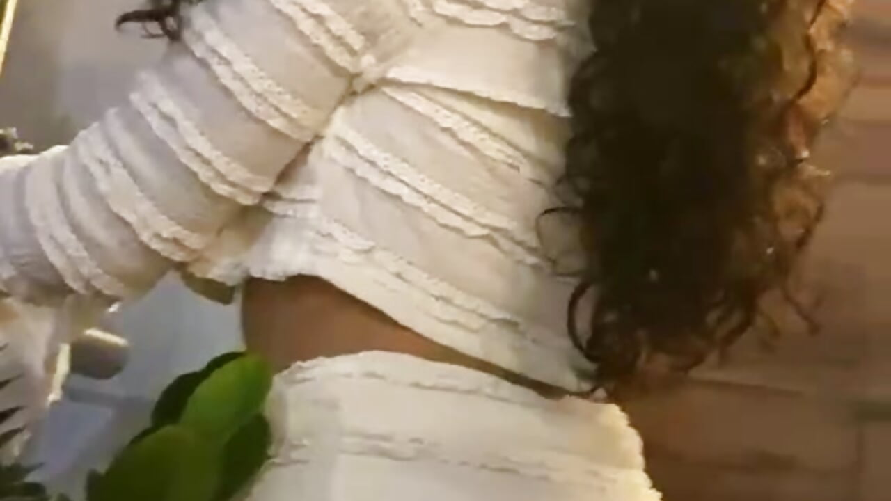 Beauty Beyond Words 🌹💫 - Vídeo de MaraMoretti