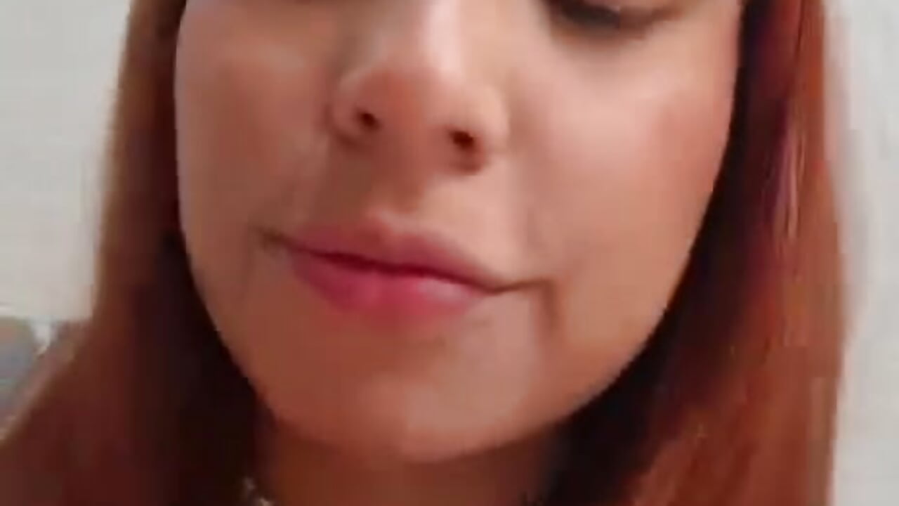 Hello - Vídeo de Amaranta_montiel, modelo de vídeos