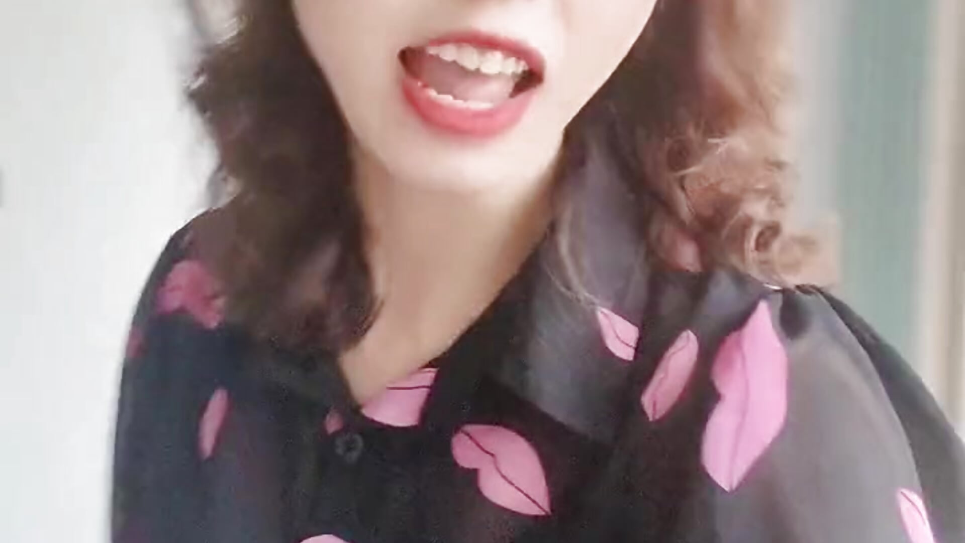 1000061677 - video của người mẫu cam yaoyao123_