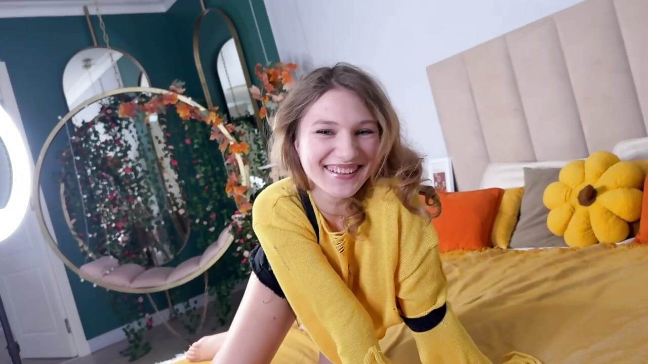 Welcome 🌞 - clip cu RitaMoore model videochat