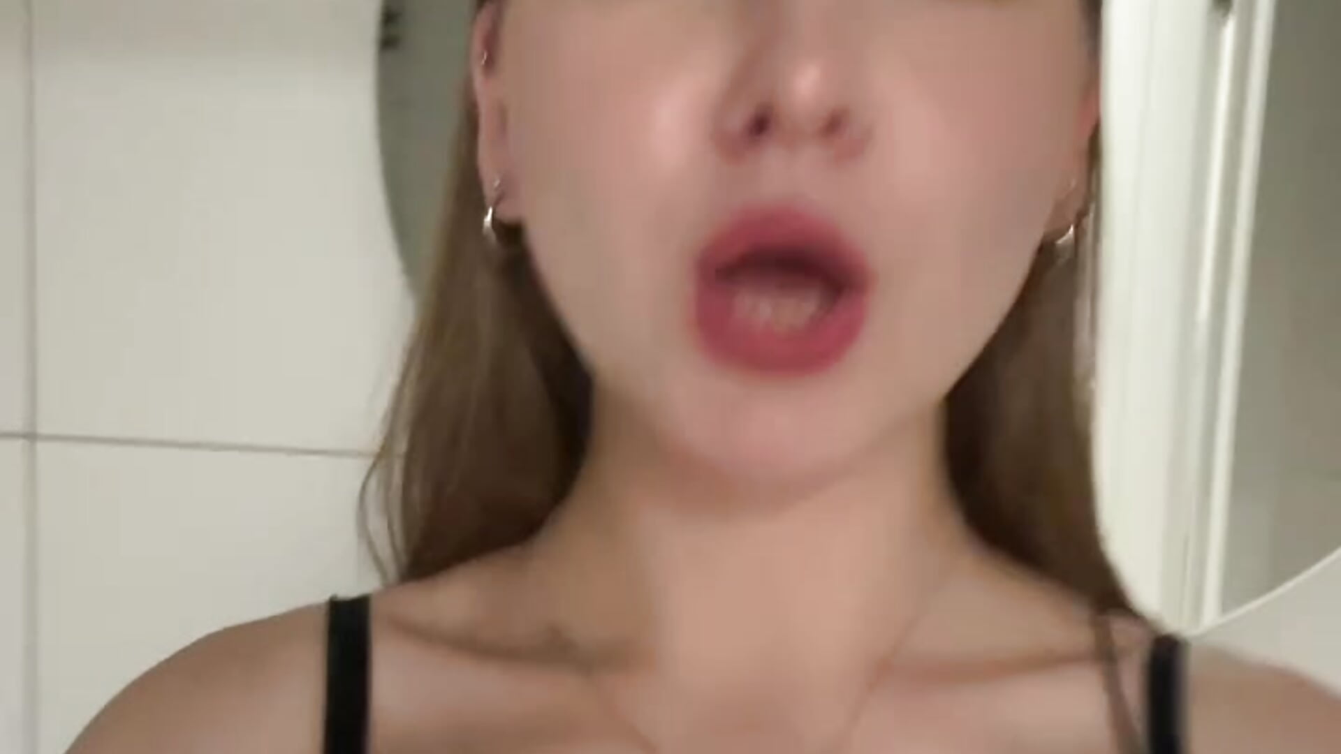 A little more dancing with a nice top, hehe