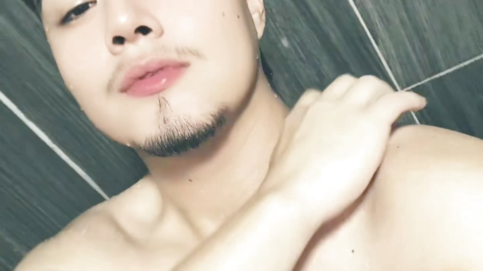 e5890c2c2d024e3c89cf8ca90e98df93