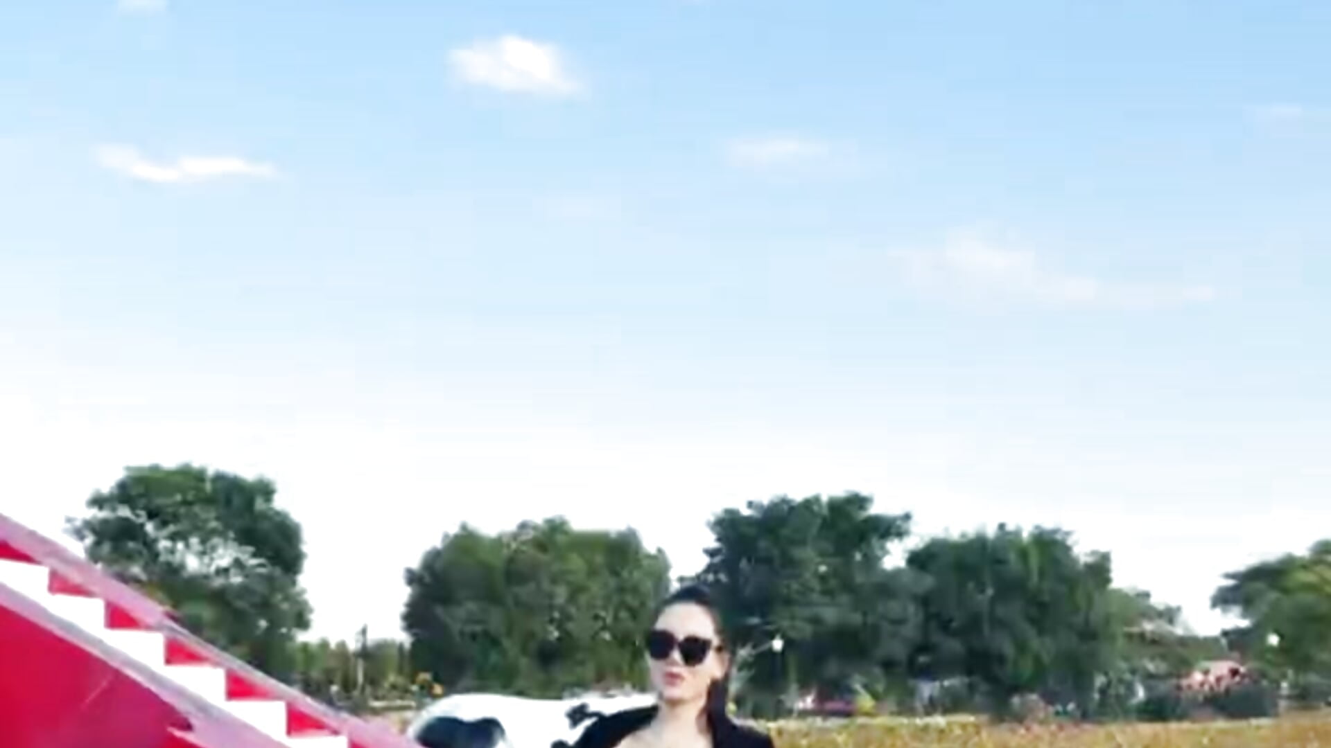出去玩啦 - video by qianqian_6688 cam model