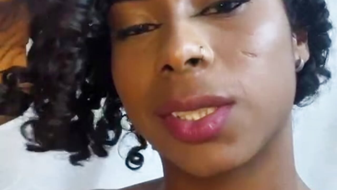 DIVA KIRAMOON - vidéo du modèle de showcams kiramoon046