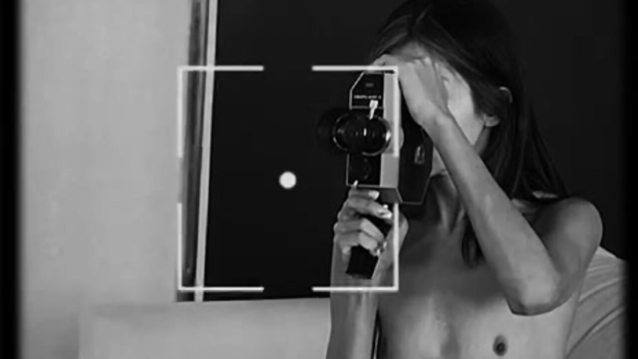 naked – video modela na kameri Leyla13Stoone