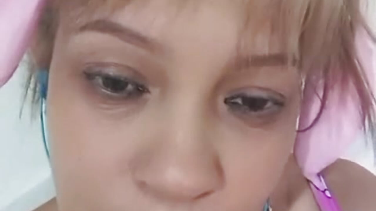 WhatsApp Video 2026-10-19 at 12,58,36 PM – video od webkamerové modelky Jazminlover04