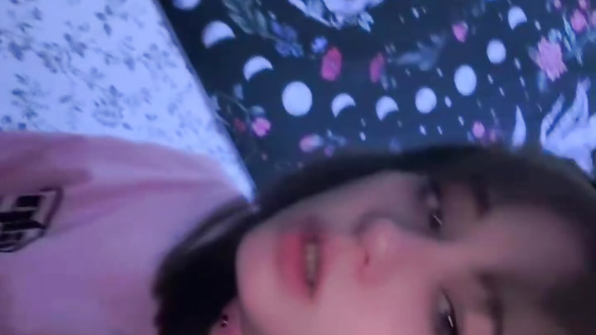 hiya boys - video by MaryTeacher cam model
