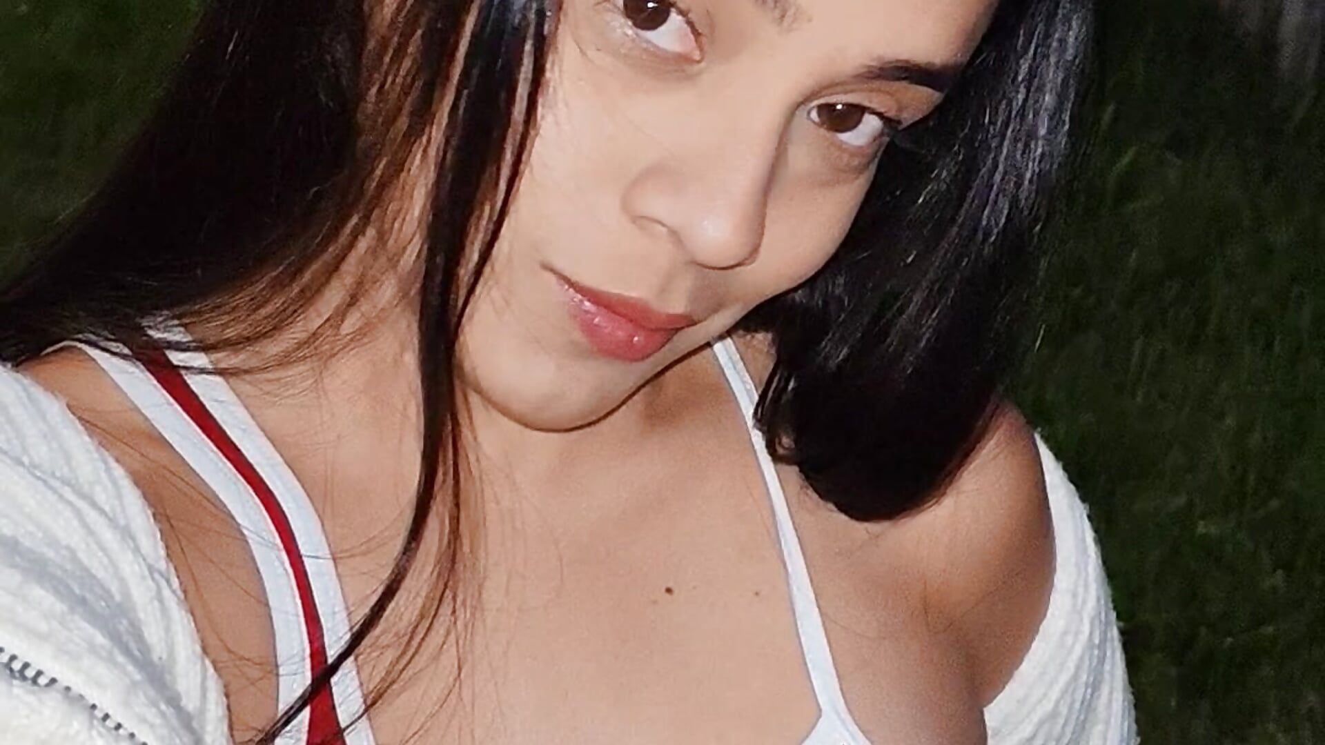 Conoceme vestida. Para que desnude te guste mas – video modela na kameri LindalindahottChile
