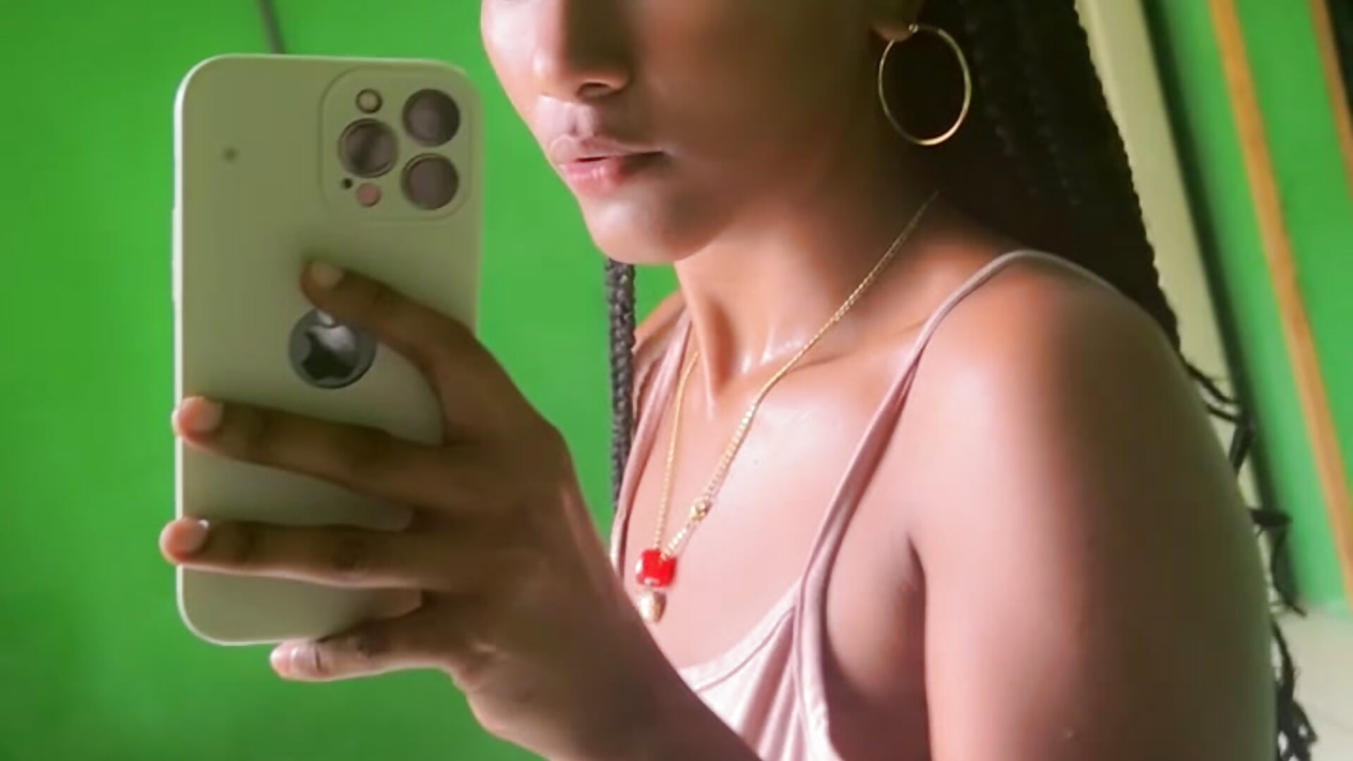 En casita 🏠💙✨ - video di morenitaHot modella di cam