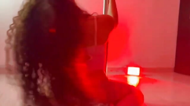 UR SEXY GIRL! 😏🔥DISCOVER ME! - video van DeepthroatNAO cam-model