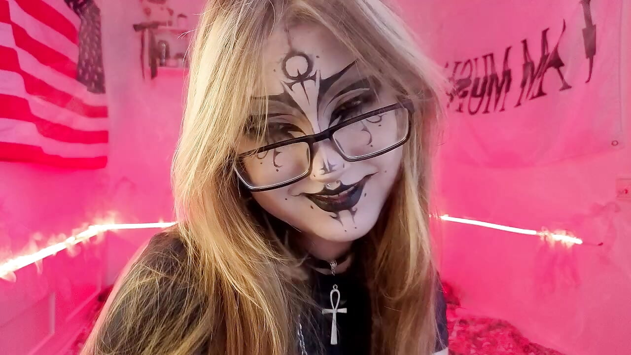 Gothic makeup😈🔥 - dollypuff主播的视频