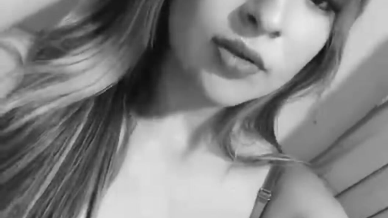 Angel face, devilish mind