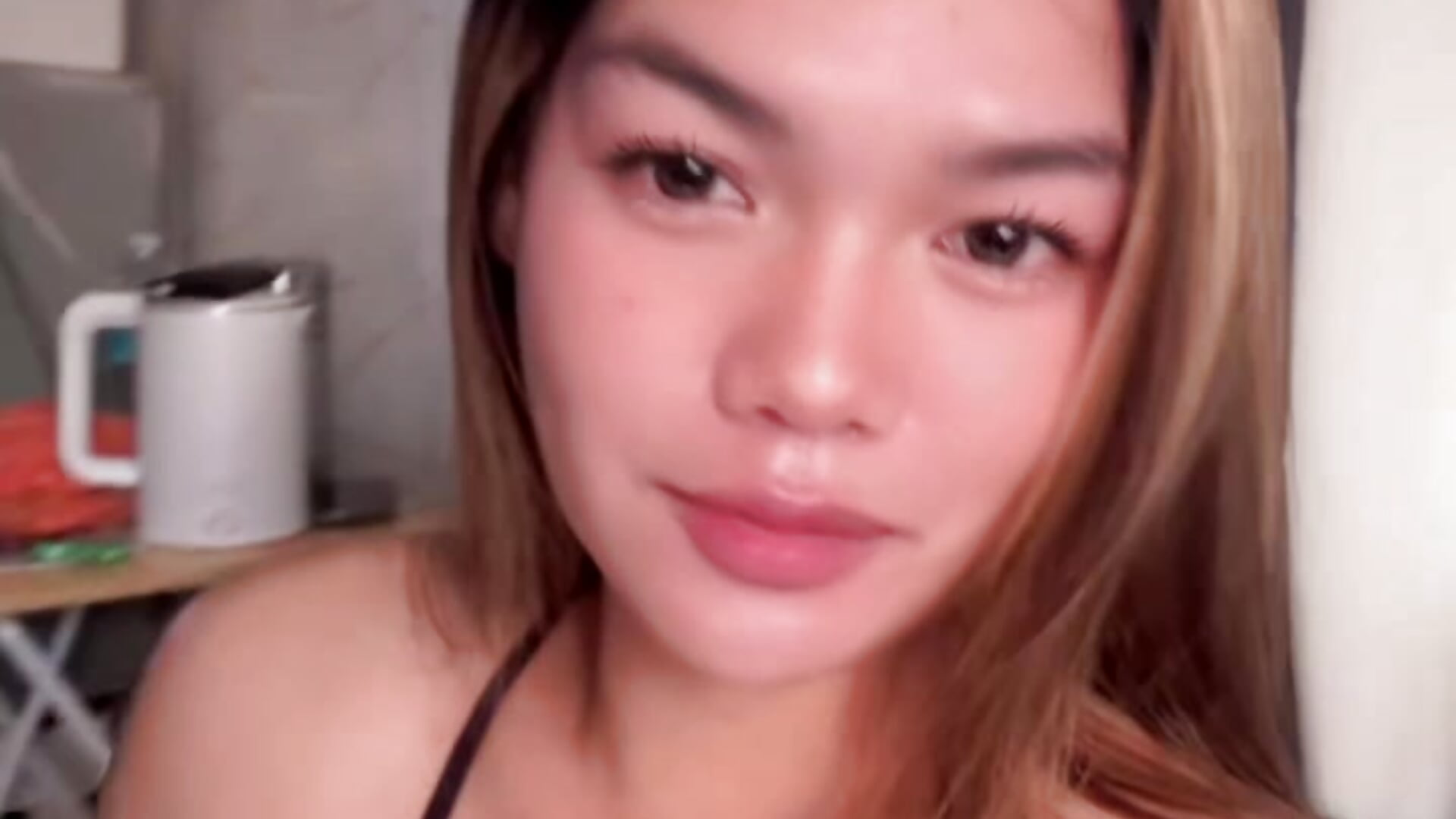 Pinky 💕 - video oleh LittlePinky69