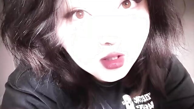8721DF18-9B60-4A93-BBD0-F6EC00C8C7C3 – video od webkamerové modelky honey_pie_boo