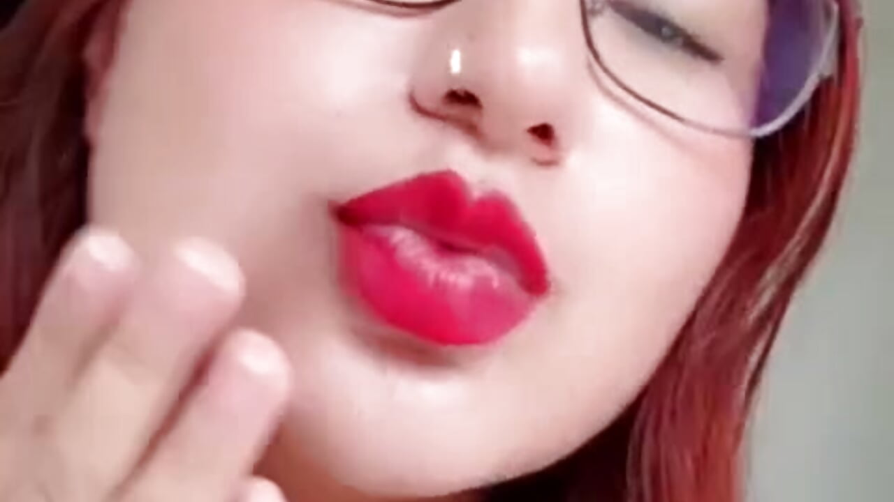 Uwu - vidéo de Aradia___