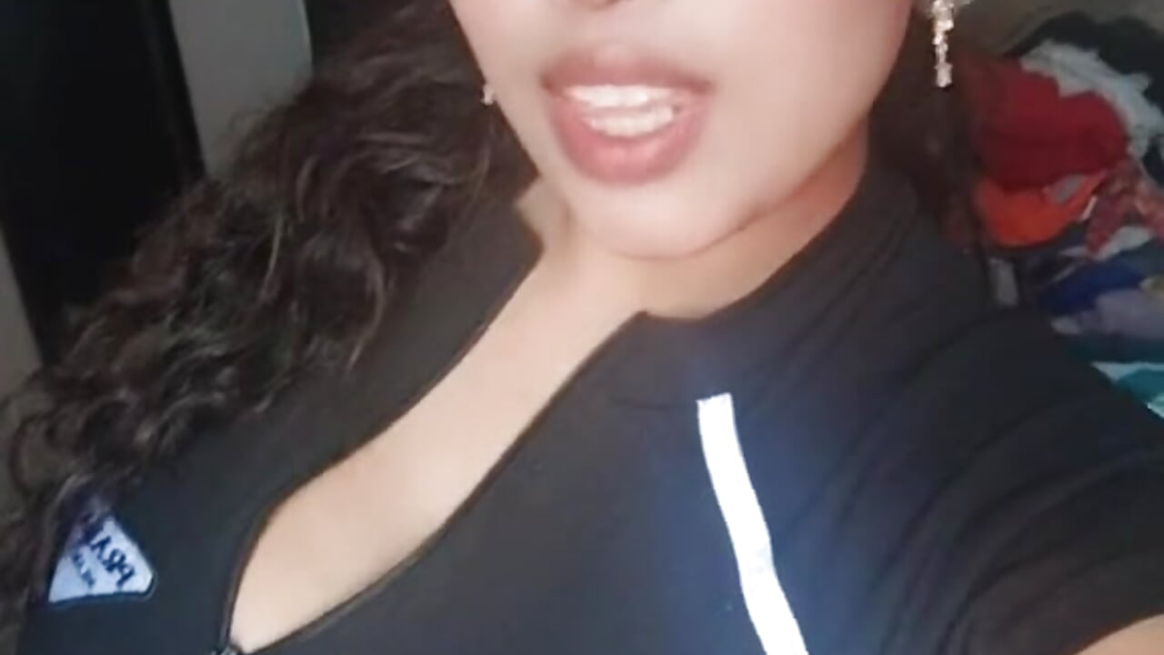 a sexy girl - vídeo de MeganBrownVS modelo de câmara