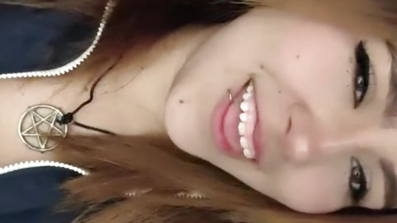 Welcome 💕 - Vídeo de Chubby_doll_