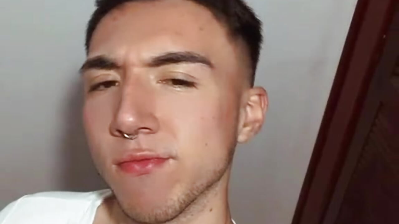 profile-intro-video-1792792691 - vídeo de la modelo de cam Enzo_Sinclair