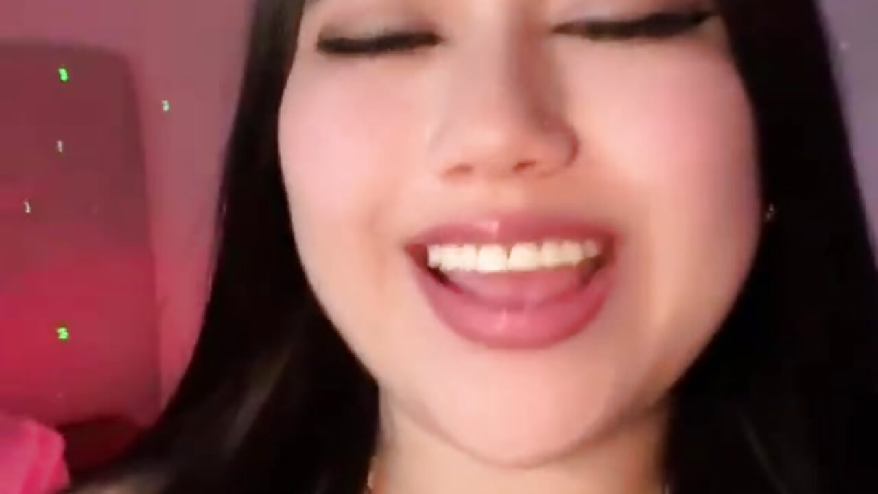 Me🌸