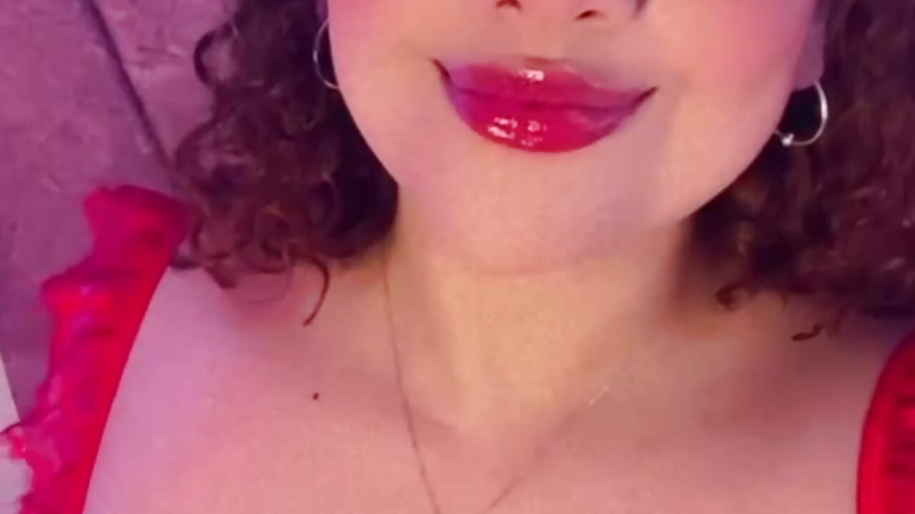 Just me 🤍🌺 – video od webkamerové modelky Rosse_revel