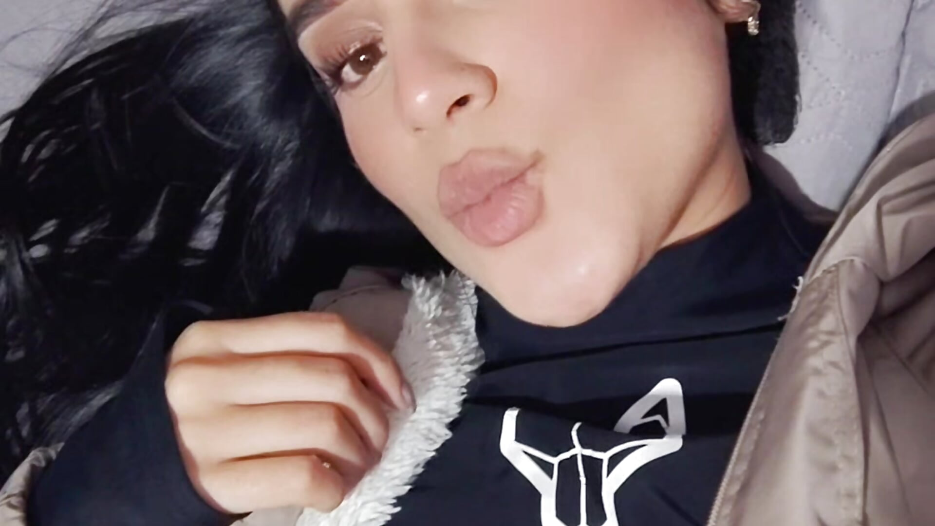 🫦💋 - 視頻由 MalejaBell 主播提供