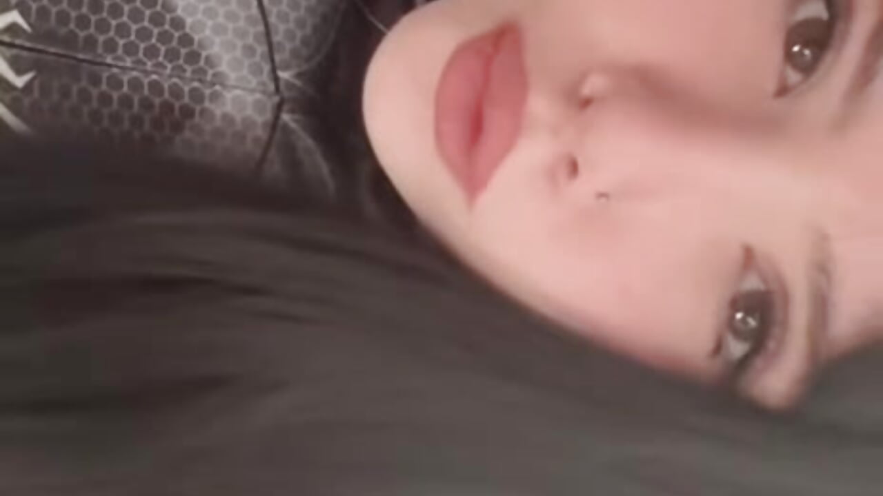 2026-10-26 19,54,37 - video by Tina_Voxxy cam model