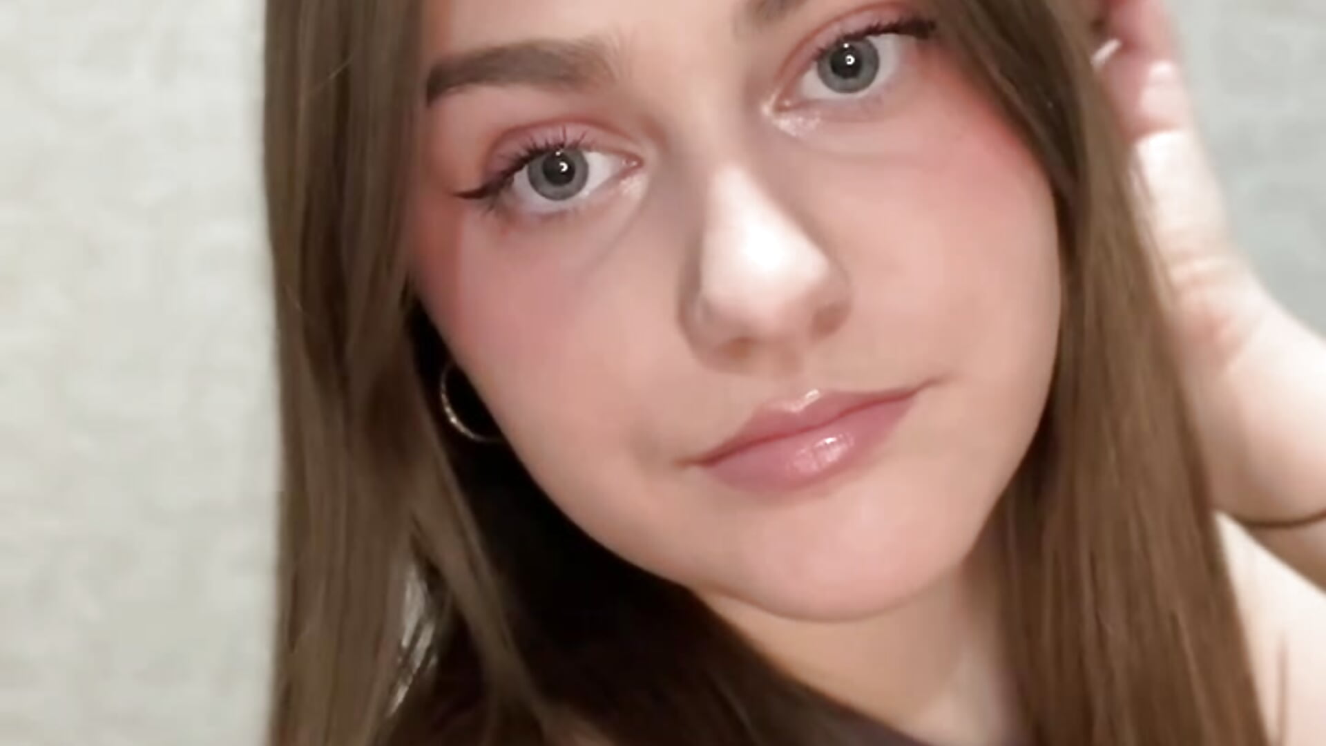 me :3– emettewave kameramodell videója