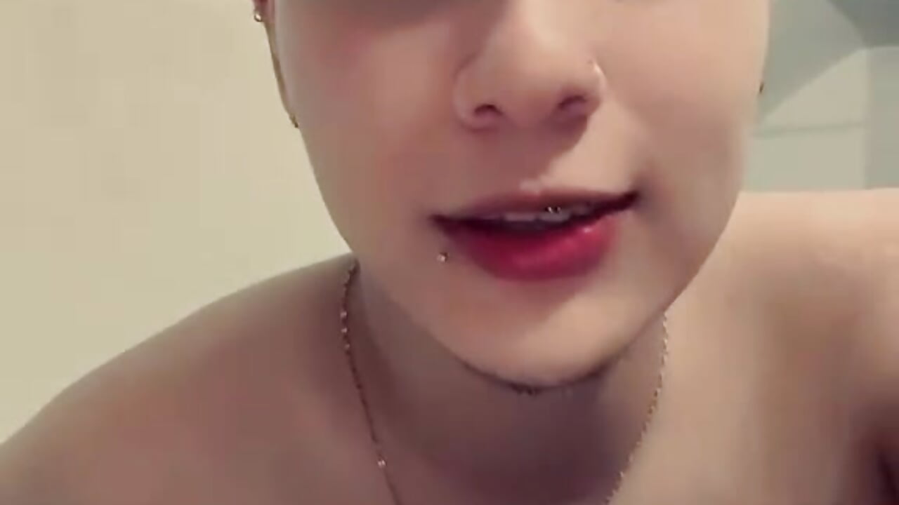 🥵 Too Hot to Handle - video oleh model kamera Nico_Blue_