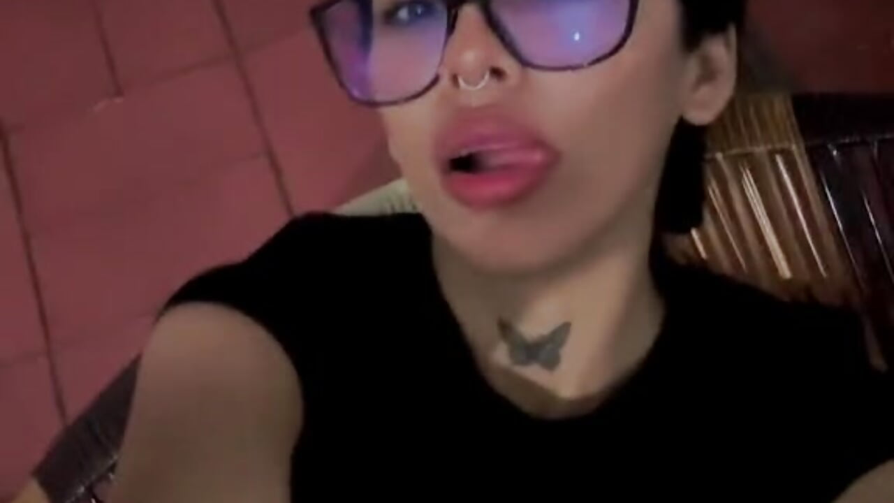 Hi✨ - video by Petit__Kitty cam model