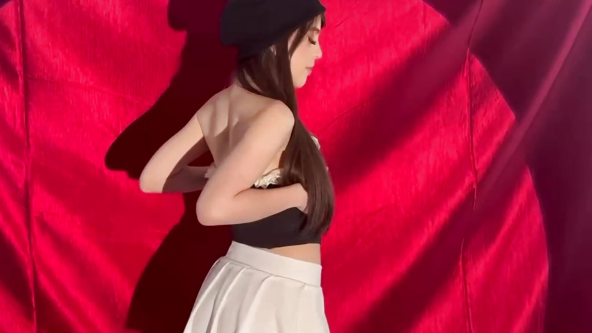 Hi – video od webkamerové modelky IrisVelvet_
