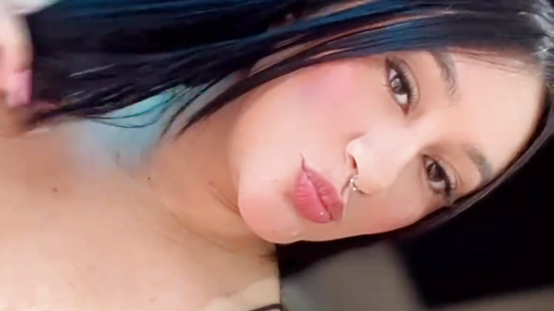 percing - vídeo de Vyolett