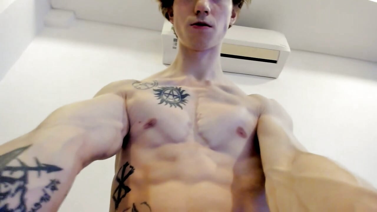 a quick tattoo tour - vídeo de la modelo de cam Arni_Supreme