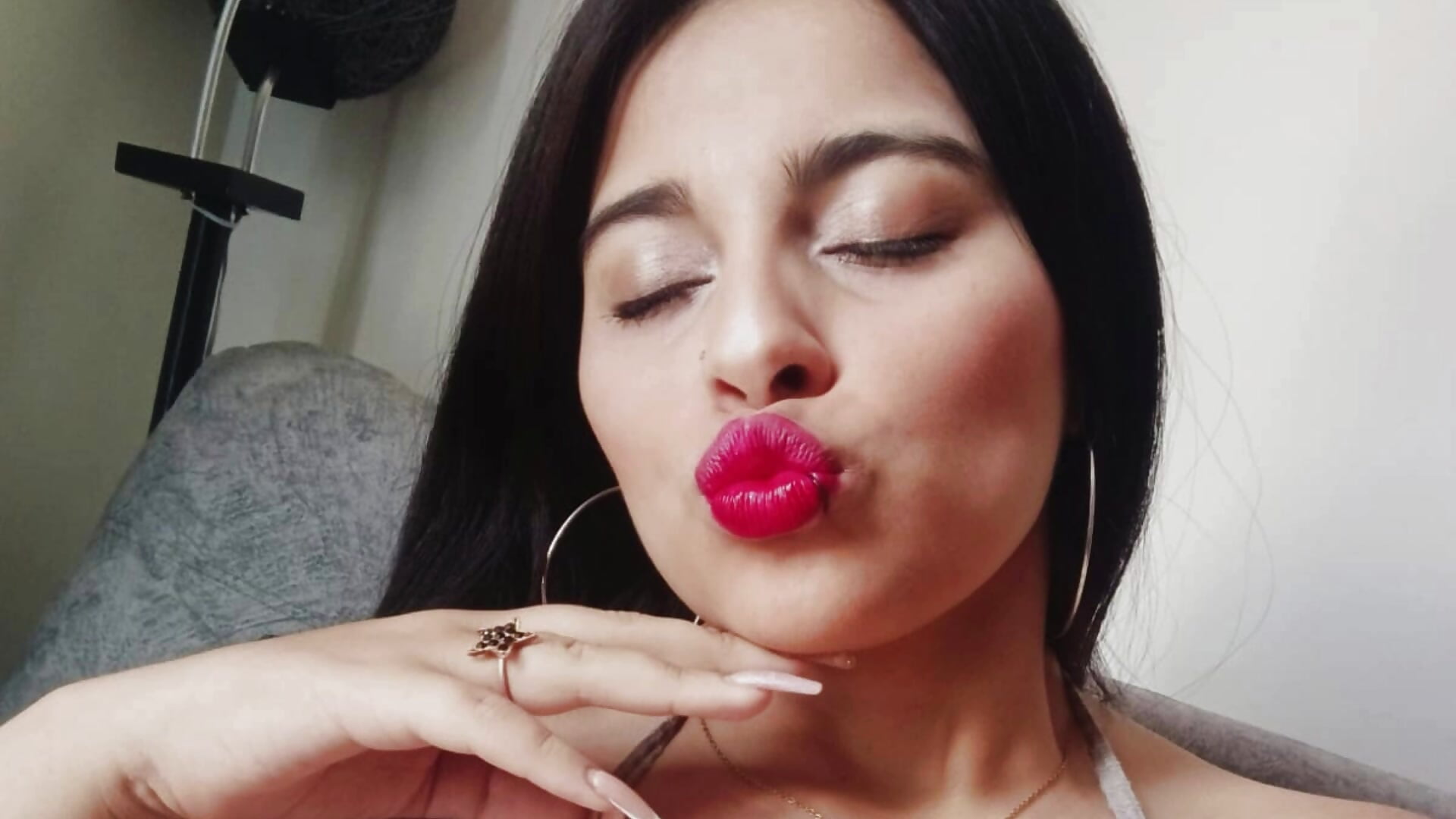 Hey ❤️‍🔥 – video od webkamerové modelky Charlotte__t
