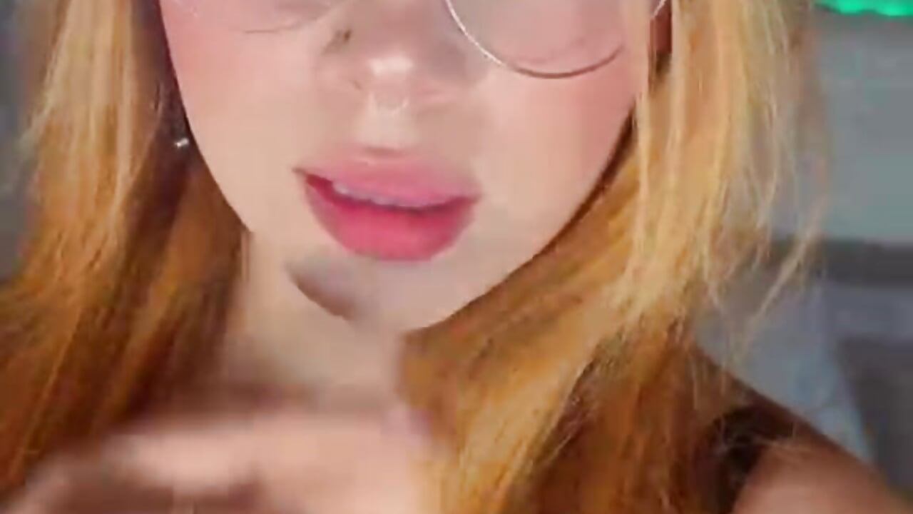 Hi guys - video di Hazel_Blade_