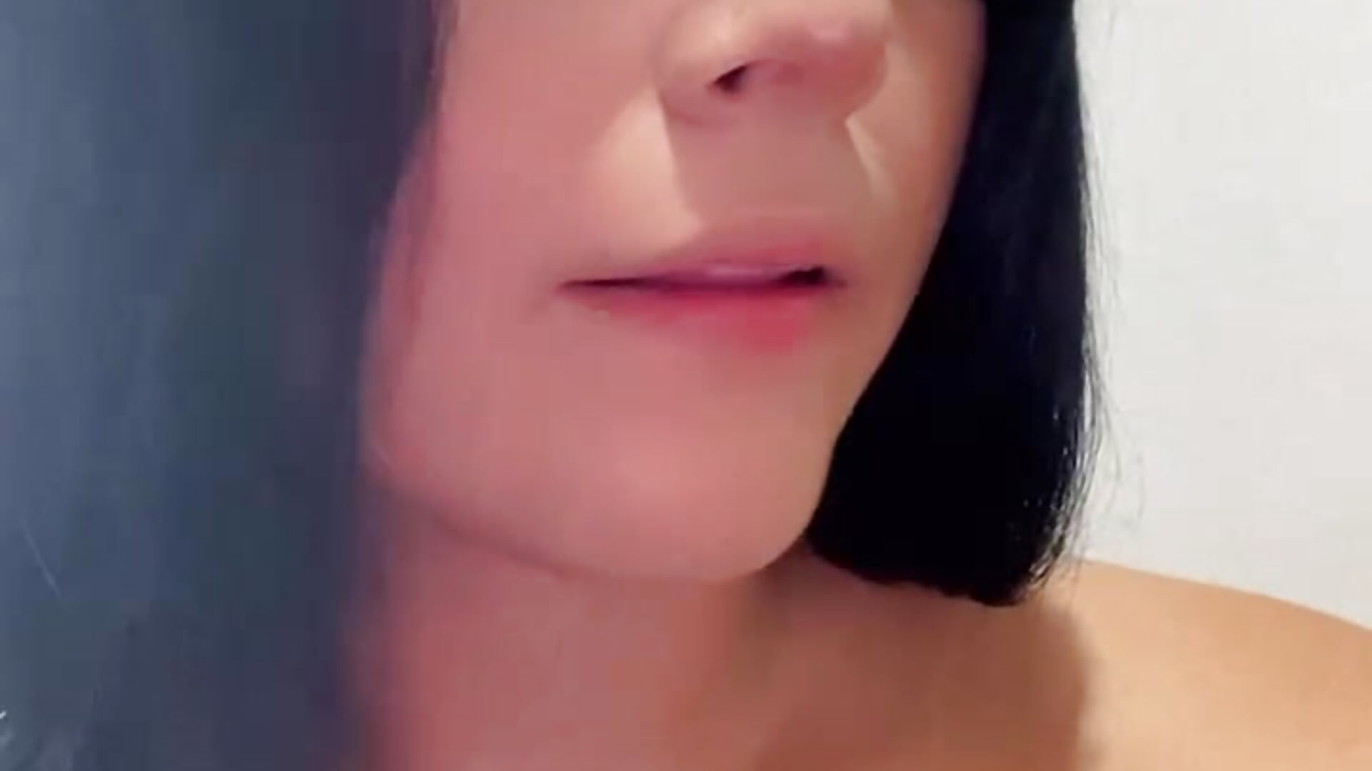 Hola❤️ - video by luciacollins_22 cam model