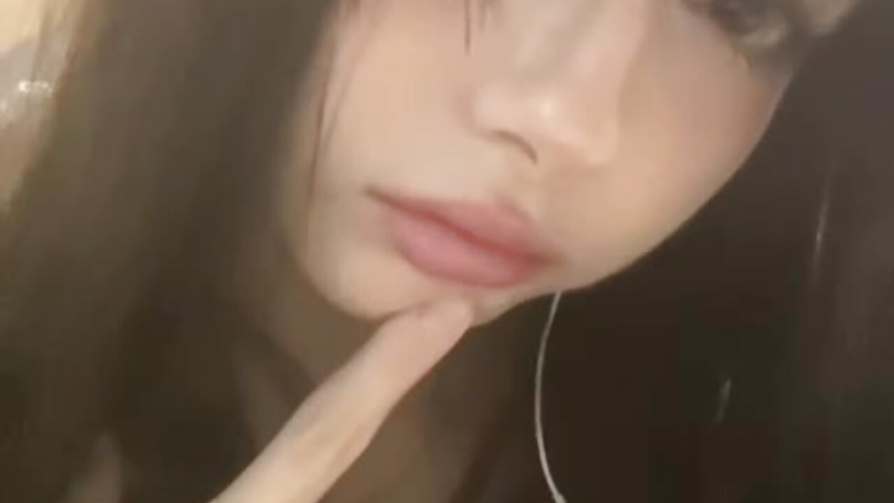 <3 - video oleh model kamera LuellaSerpas