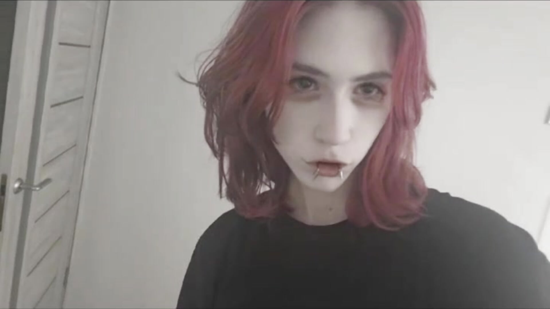 Love - video oleh LinaTeen