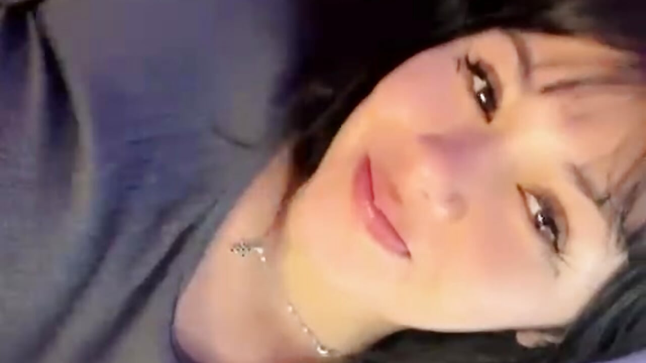 Enjoy me 💕－カメラキャストのLily_Lovettの動画
