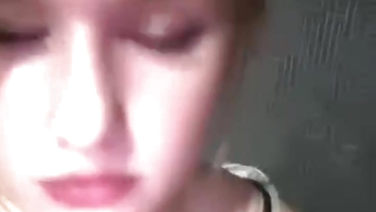 more of me－カメラキャストのEvelyneSaladoの動画