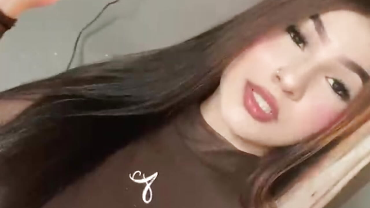 🦋 - video av byvictoria cam-modell