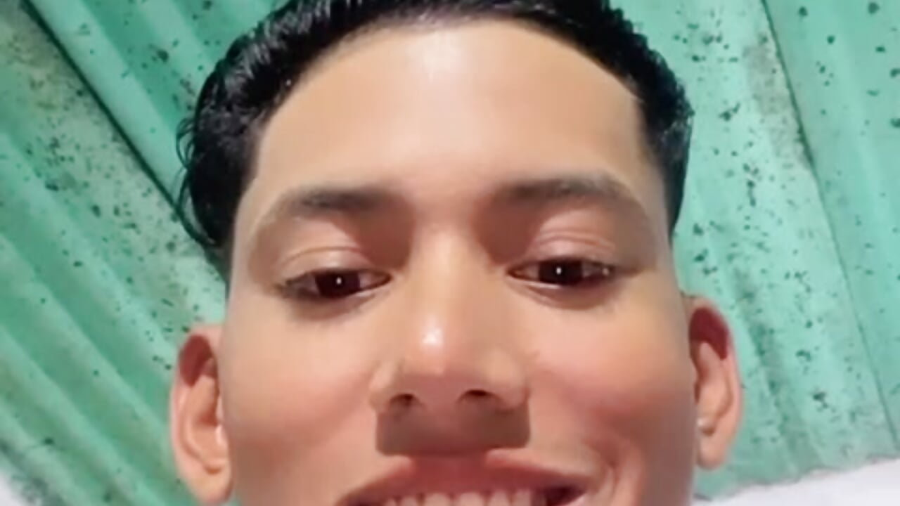 😜❤️ - vídeo de APONTECARLOS22 modelo de câmara