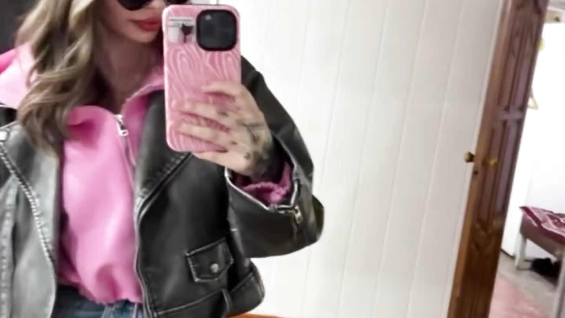 1aa5b51aeb7e40caa7404675a1eb41dd– StellaOops kameramodell videója