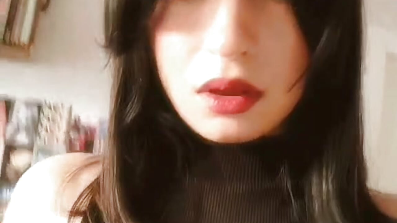 qq<3 - video oleh KenaHorita kamera model