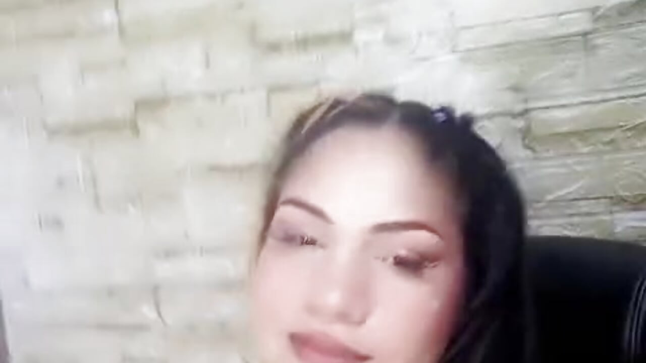 🥵 - video oleh faehlissh kamera model