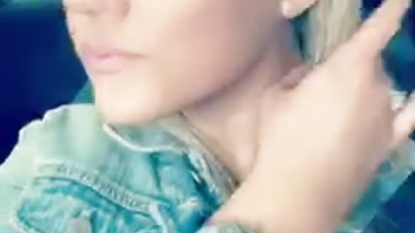 Out and about 2 - Vídeo de Kay_Cakes