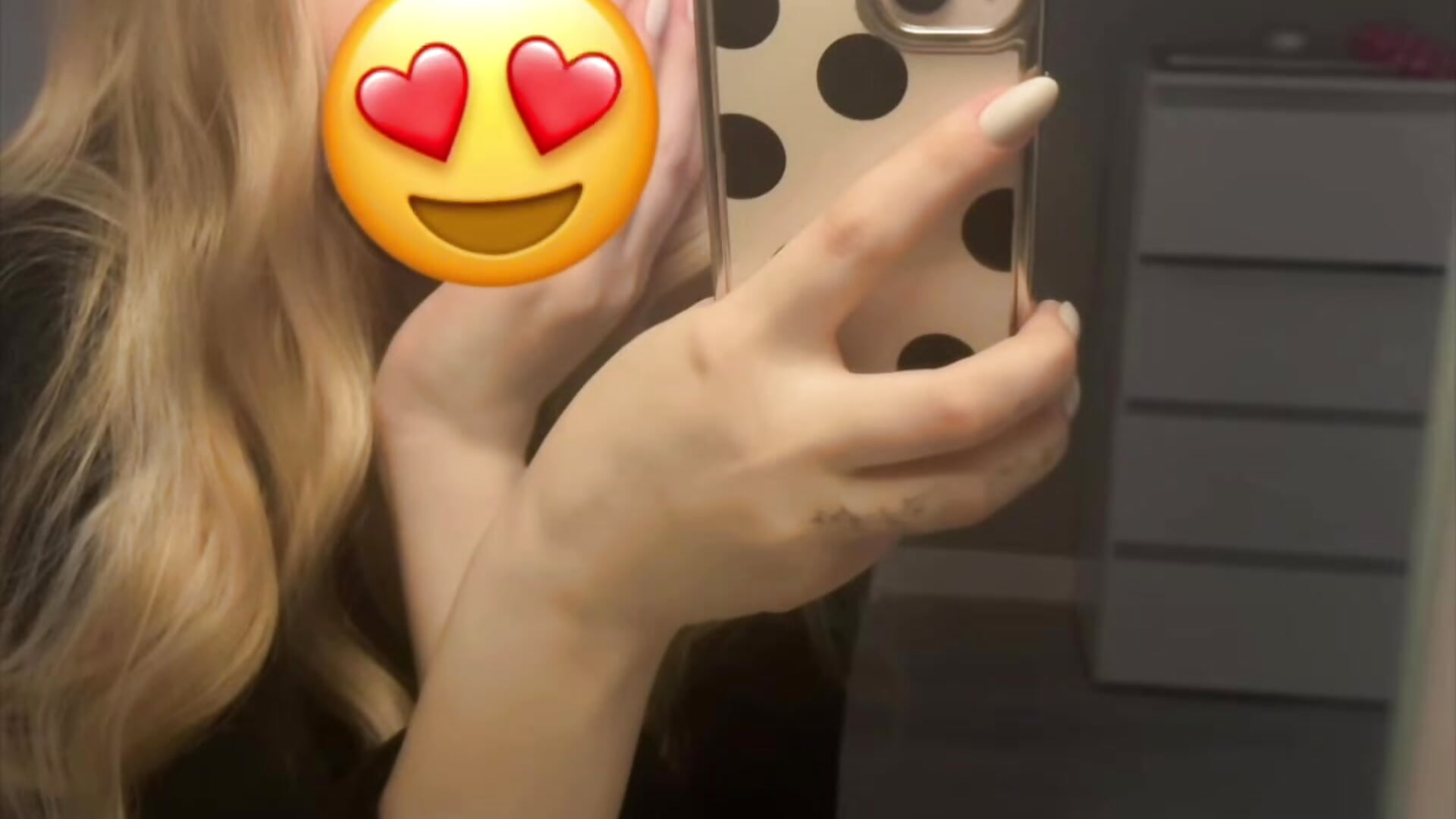 Hello<3 can u play with me?✨ - vídeo de GirlsEcho