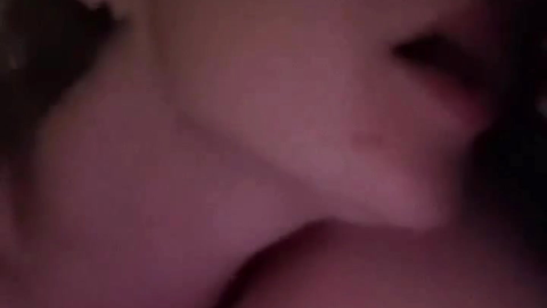 Мы целуемся в постели😈😜 - video by Ne-beret cam model