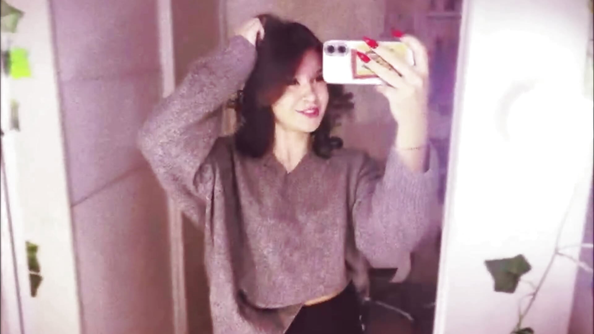 outfit with the pantyhose - video by BrittaFett cam model