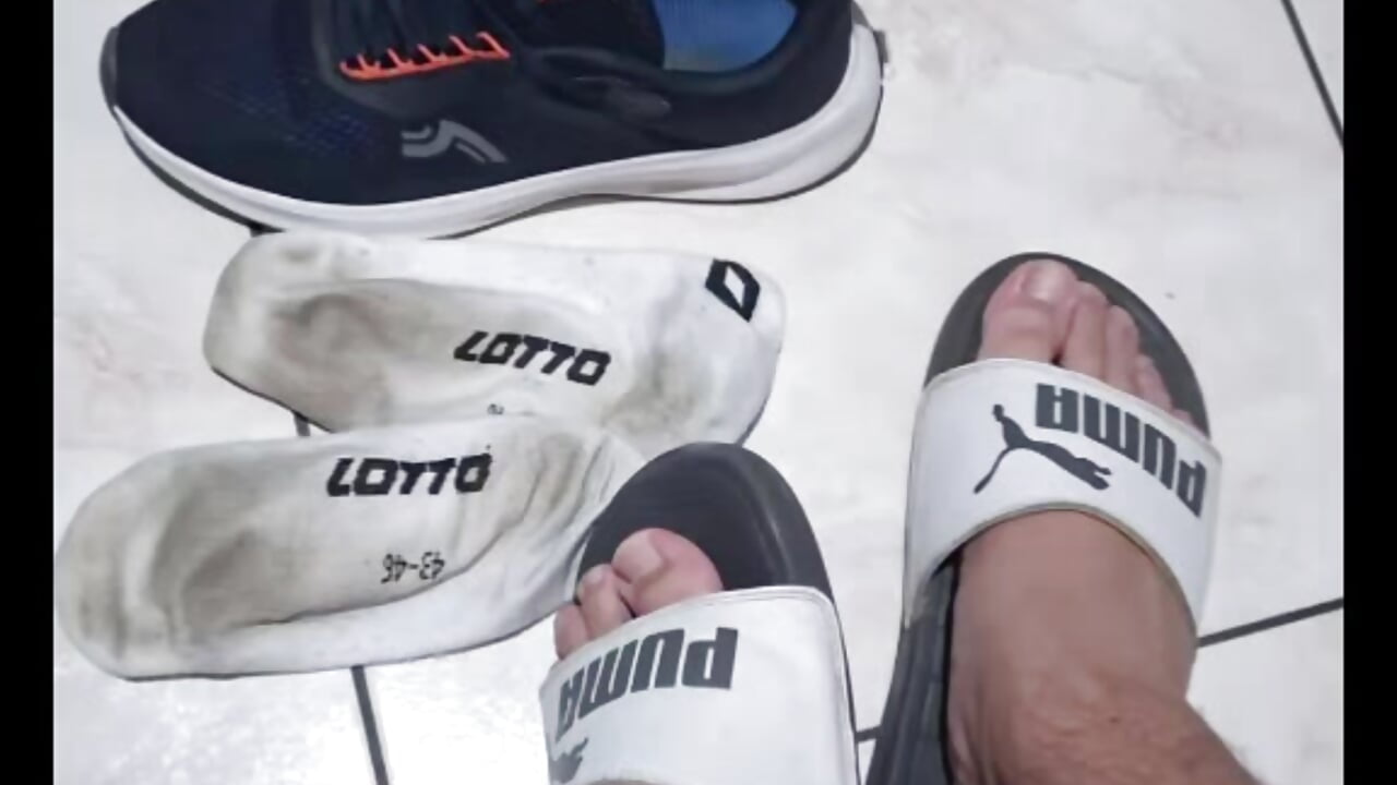 My feet - masterfeetbear90 캠 모델의 동영상
