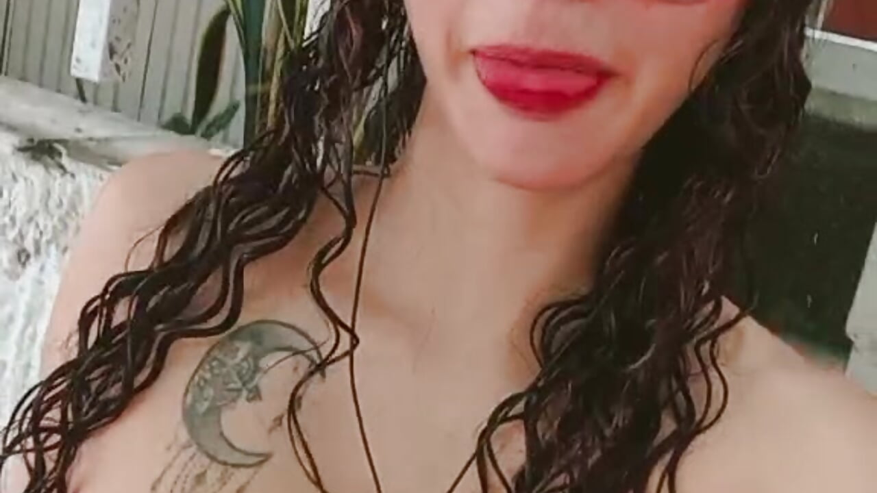 👀